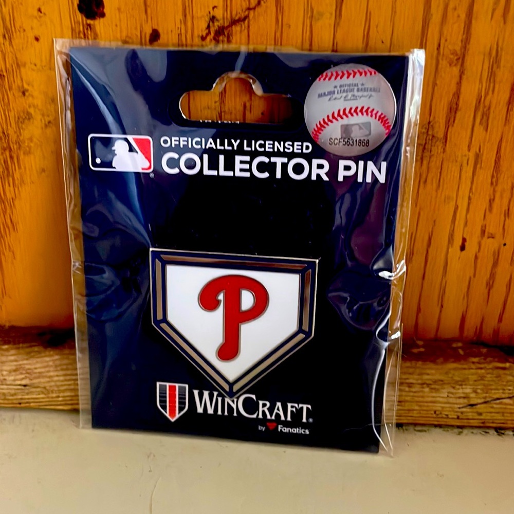 Philadelphia Phillies homeplate pin hat lapel collector